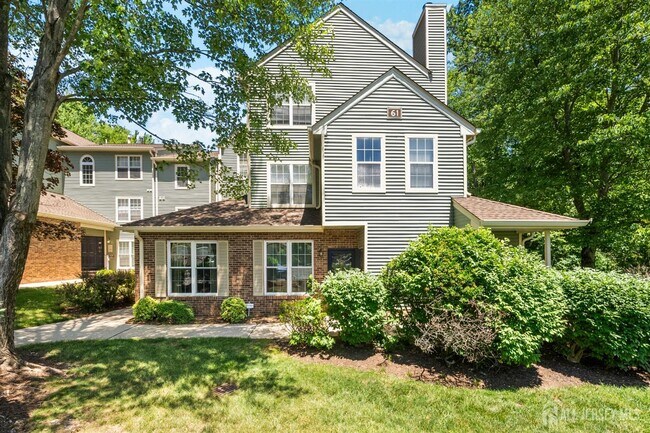 Foto del edificio - 6111 Cedar Ct