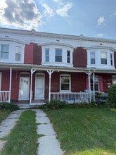 Building Photo - 3234 Hoffman St