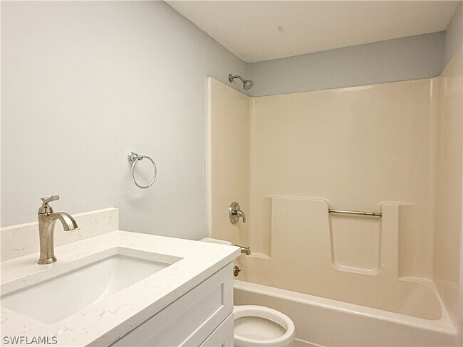 Foto del edificio - 10101 Sandy Hollow Ln