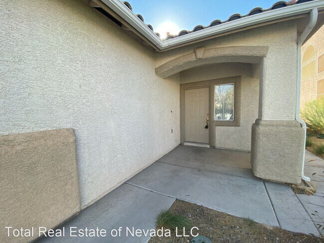 Building Photo - 3 br, 2 bath House - 8889 Kingswood Dr