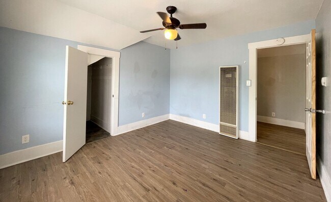 Foto del edificio - 511 N Poplar St