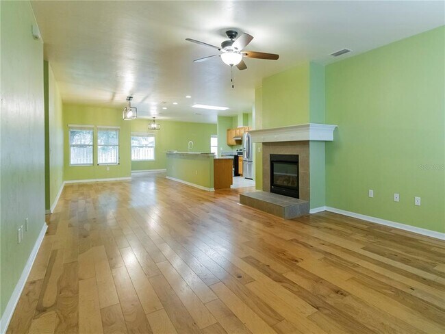 Building Photo - 8436 SW 77th Ave