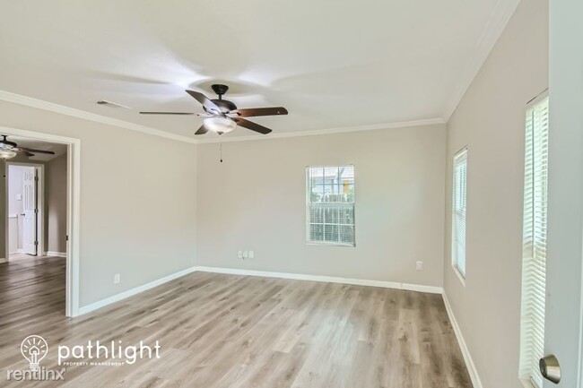 Building Photo - 3 br, 2 bath House - 3008 Van Horn Avenue ...