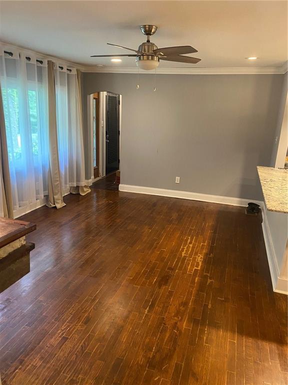 Foto del edificio - 336 Simpson Terrace NW