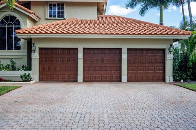 Foto del edificio - 18142 NW 15th Ct