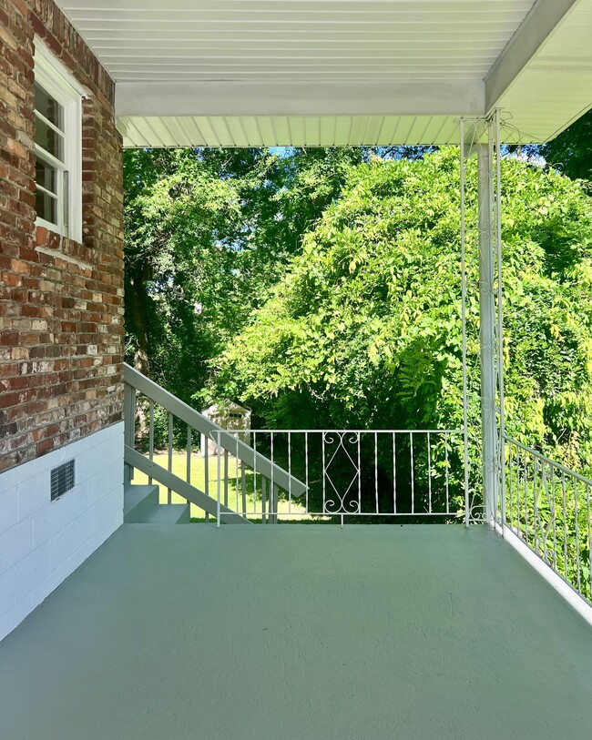 Building Photo - 1490 N Druid Hills Rd NE