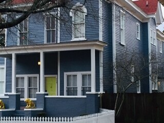 Bienvenido a casa - 920 Scott St