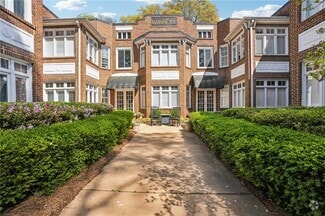 Building Photo - 737 Barnett St NE