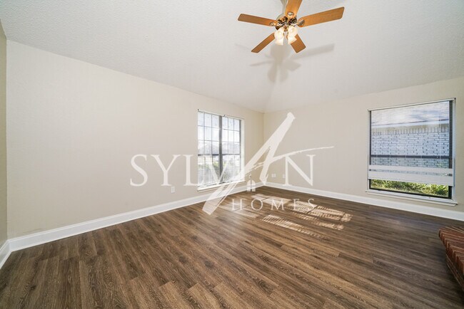 Building Photo - Experience the Lifestyle awaiting you!