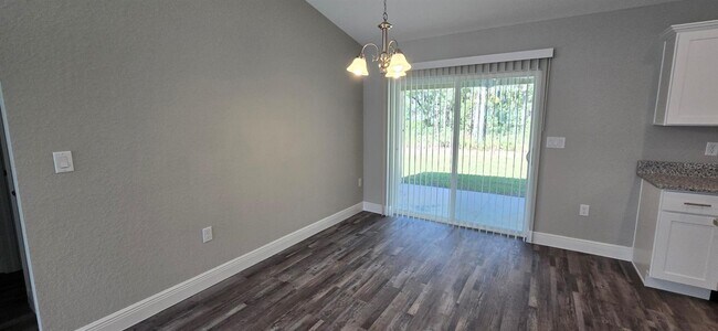 Foto del edificio - 217 Oak Ln Cir