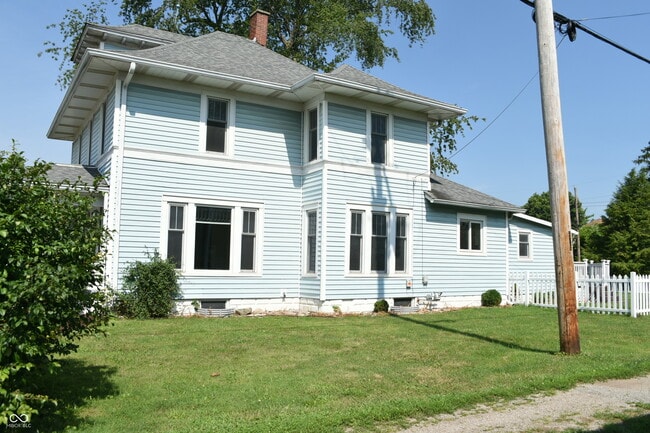 Building Photo - 205 W 3rd St