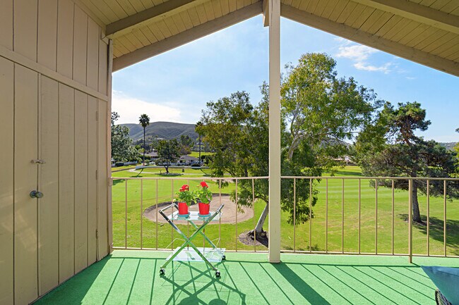 Foto del edificio - 1880 Fairway Cir Dr