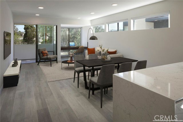 Foto del edificio - 12012 Valleyheart Dr