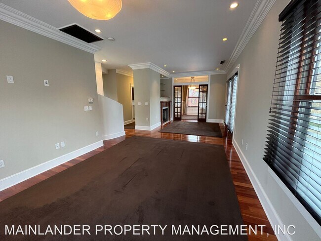 Building Photo - 3 br, 2 bath House - 2186 NW JOHNSON ST #2