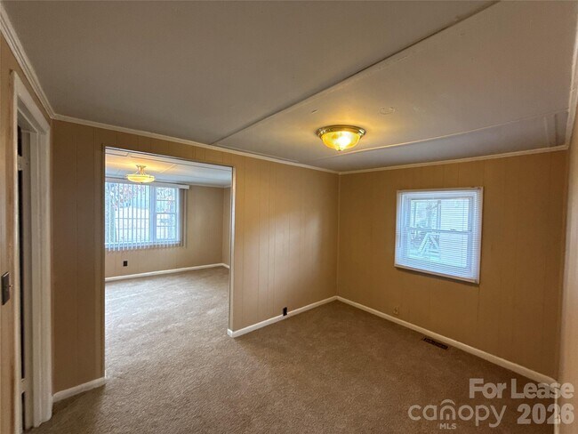 Foto del edificio - 3131 Seymour Dr