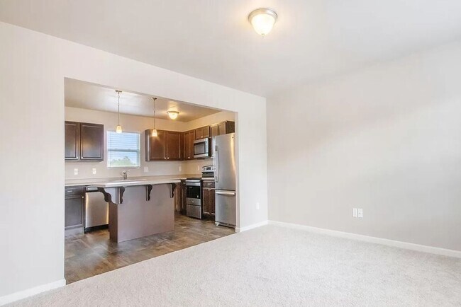 Foto del edificio - Spacious Home for Lease