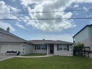 Building Photo - Five Bedroom Waterfront Home For Rent