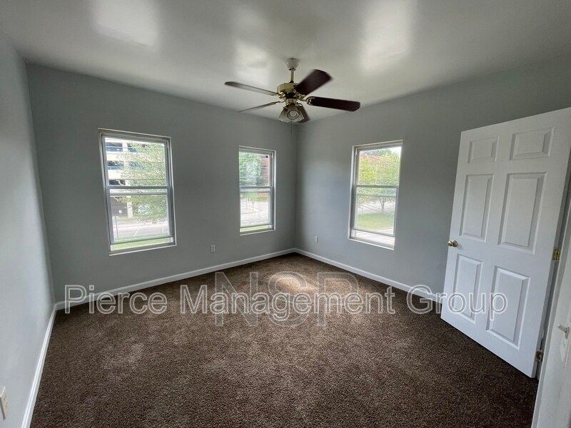 Foto principal - 529 Massabesic St