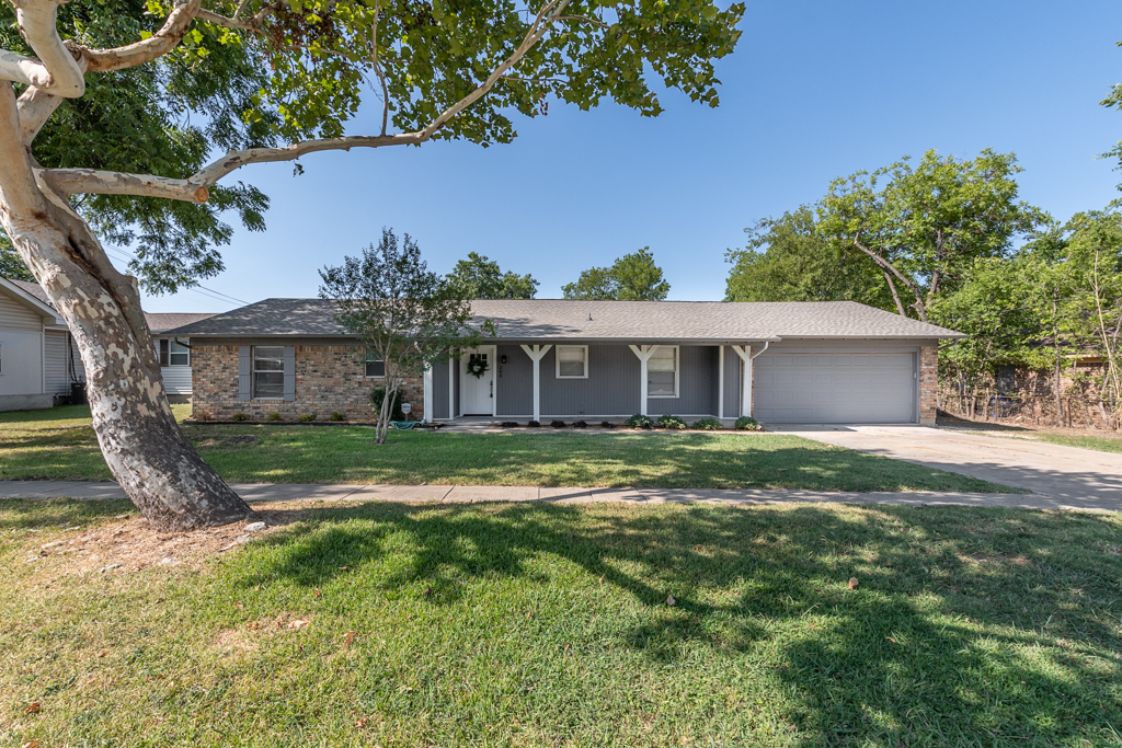 Front of house - 208 W. Fourth St.