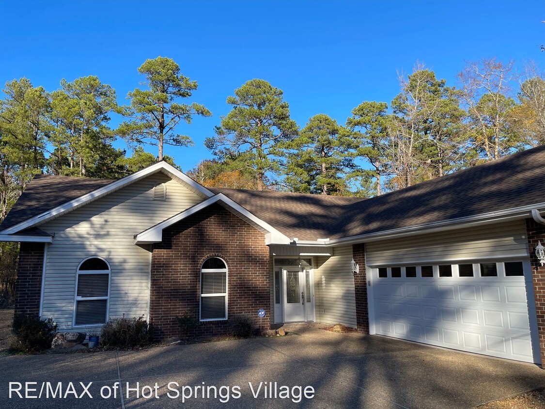 Primary Photo - 3 br, 2 bath House - Ponce De Leon Dr - 313