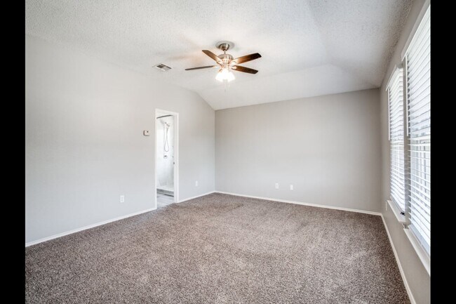 Foto del edificio - 624 Canyon Pl