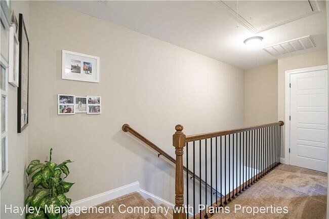 Foto del edificio - 3 br, 2.5 bath House - 2032 Stephanie Ct