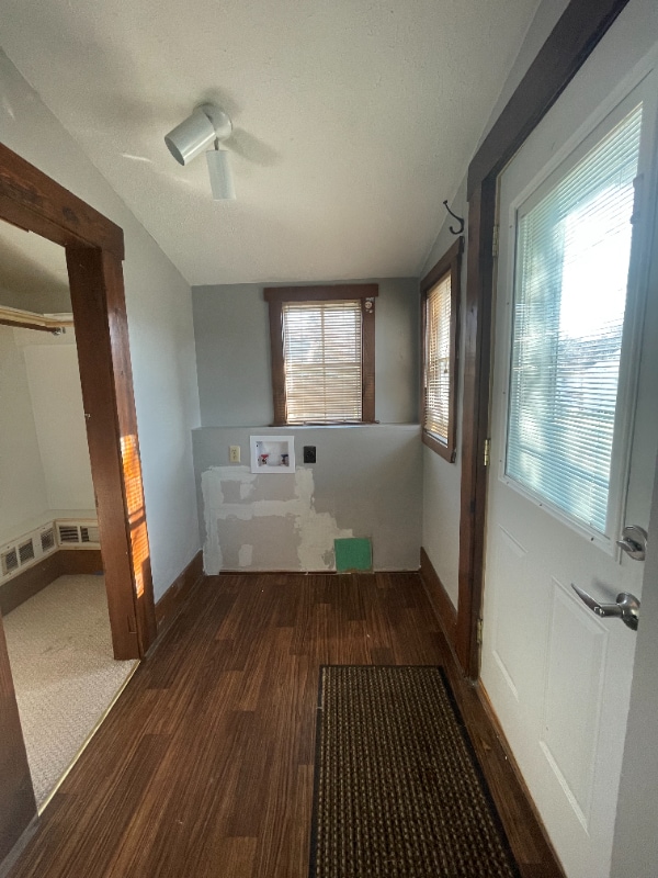 Building Photo - 112 Lincoln St