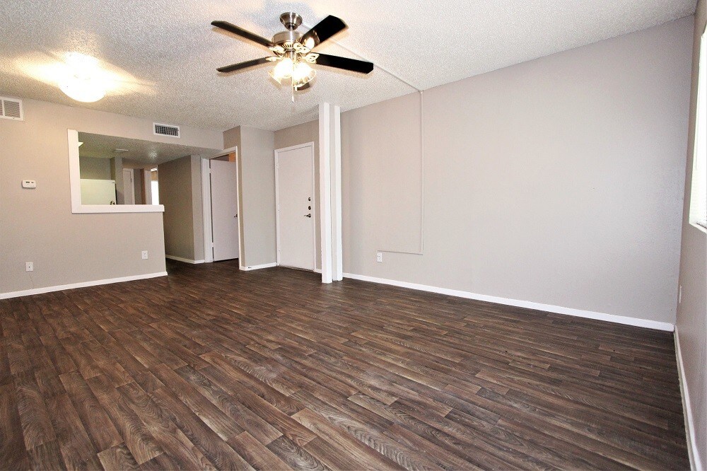 Foto principal - 1505 Southport Dr