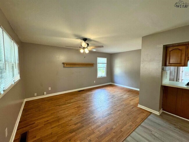 Building Photo - 4503 McCrory Ave