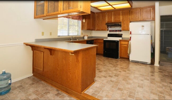 Foto del edificio - 1195 Bryce Ct