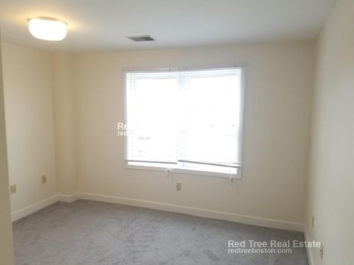 Foto del edificio - 116 Florence St