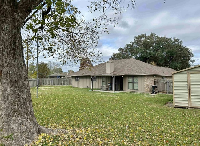 Building Photo - 4895 Taft St