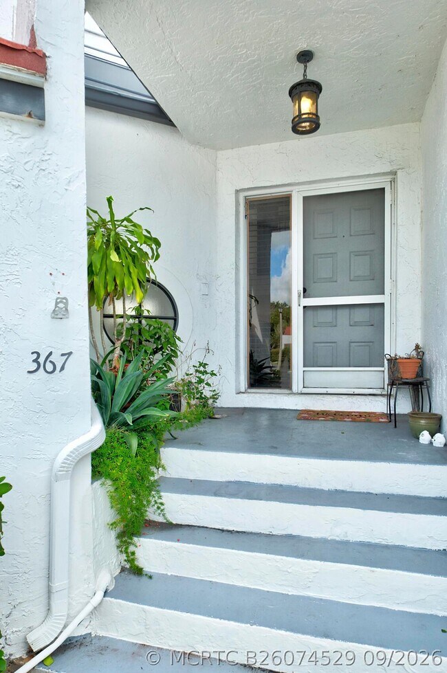 Foto del edificio - 367 NW 36th Ave