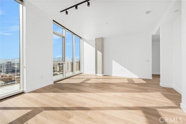 Foto del edificio - 28 N 4th St