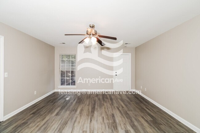 Foto del edificio - 130 Bradstone Rd