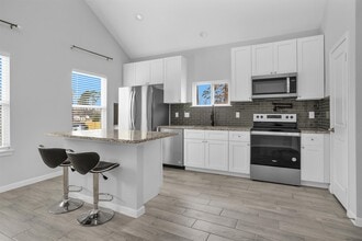 Building Photo - 16694 E Juneau St