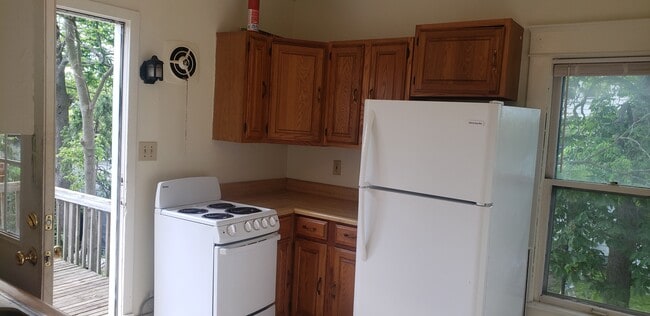 Photo - 307 N CHESTNUT ST Apartment