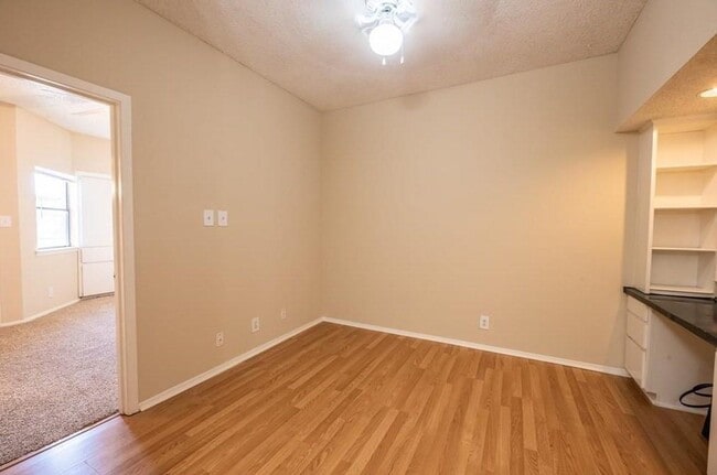 Building Photo - 2818 Nueces St