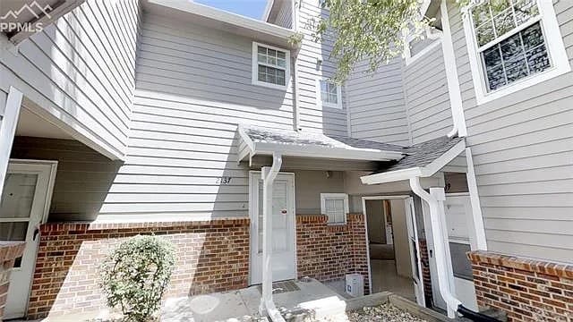 Building Photo - 2119 Troy Ct