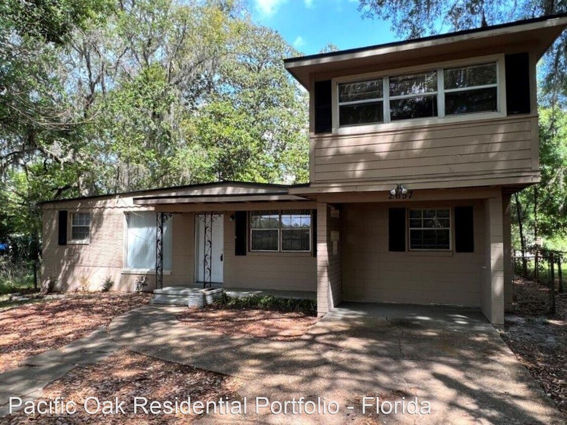Foto principal - 4 br, 2 bath House - 2657 Lowes Pl