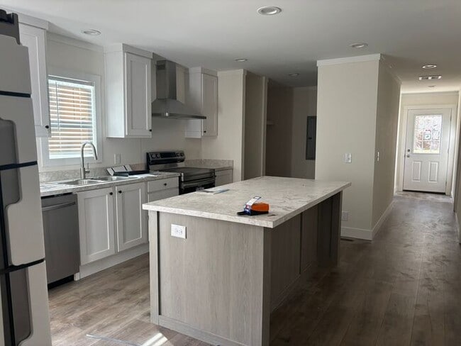 Building Photo - 2683 Cameron Hill Rd