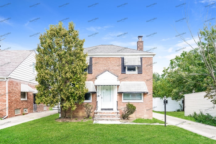 Foto principal - 5565 Beechwood Ave