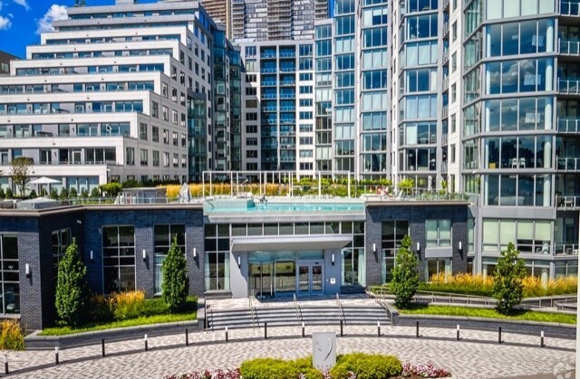 Foto principal - 9 Ave at Port Imperial
