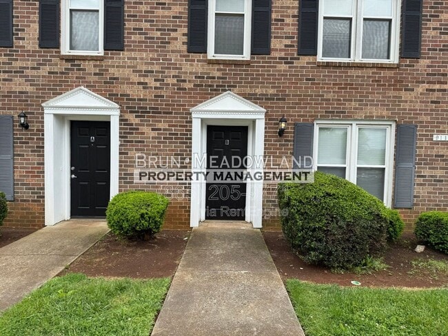 Building Photo - 9116 Parktop Ln NW