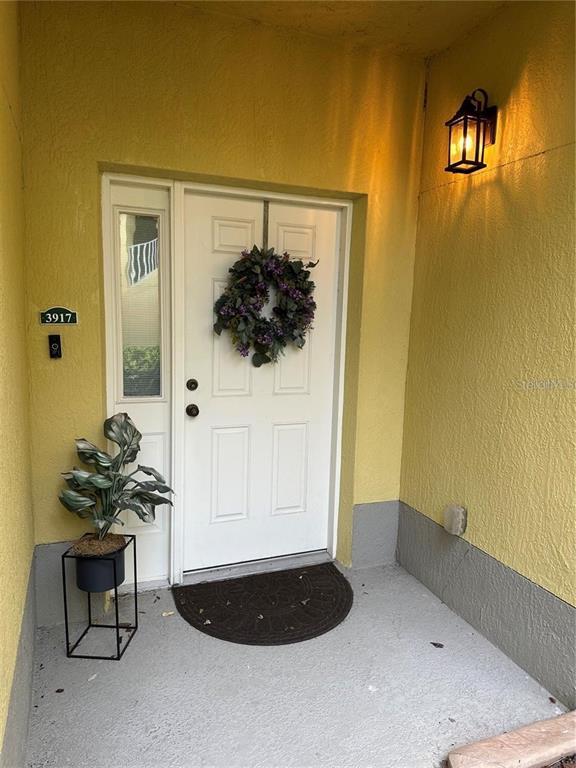 Foto del edificio - 3917 Serenade Ln