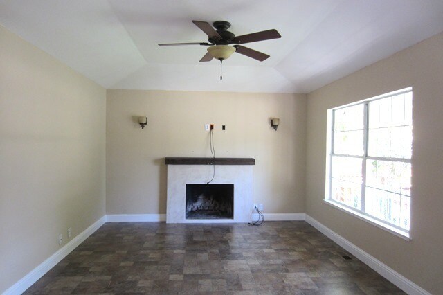 Foto del edificio - 5124 Leigh Ave