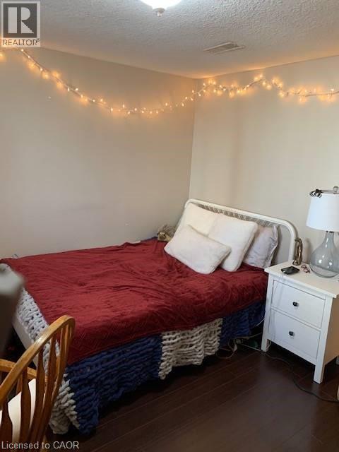 Building Photo - 65 Cardill Crescent