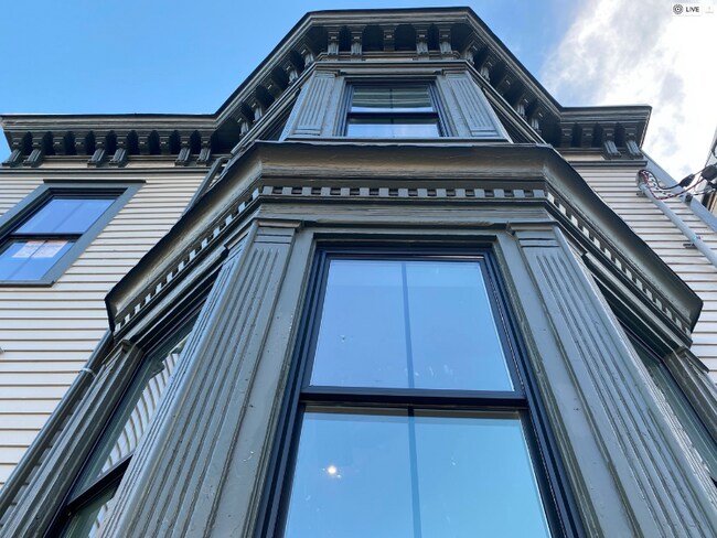 Foto del edificio - 249 1st St