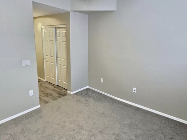 Foto del edificio - 18250 N Cave Creek Rd