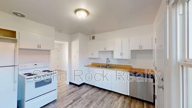 Building Photo - 1212 Janes Ln